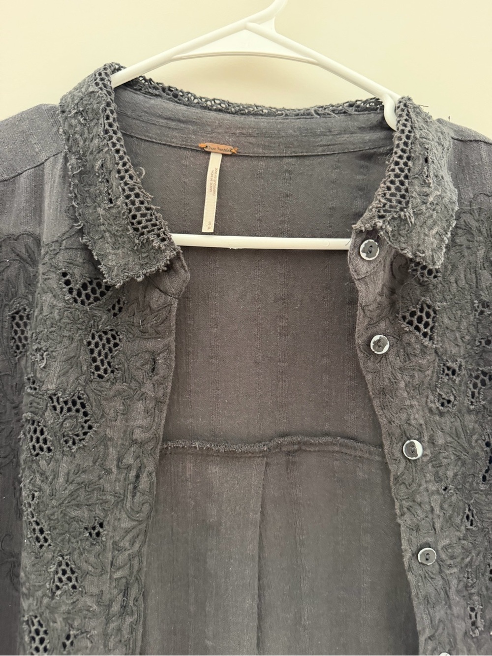 Free People Black Lace Detail Button-Up Top Women’s Small - Picture 3 of 11